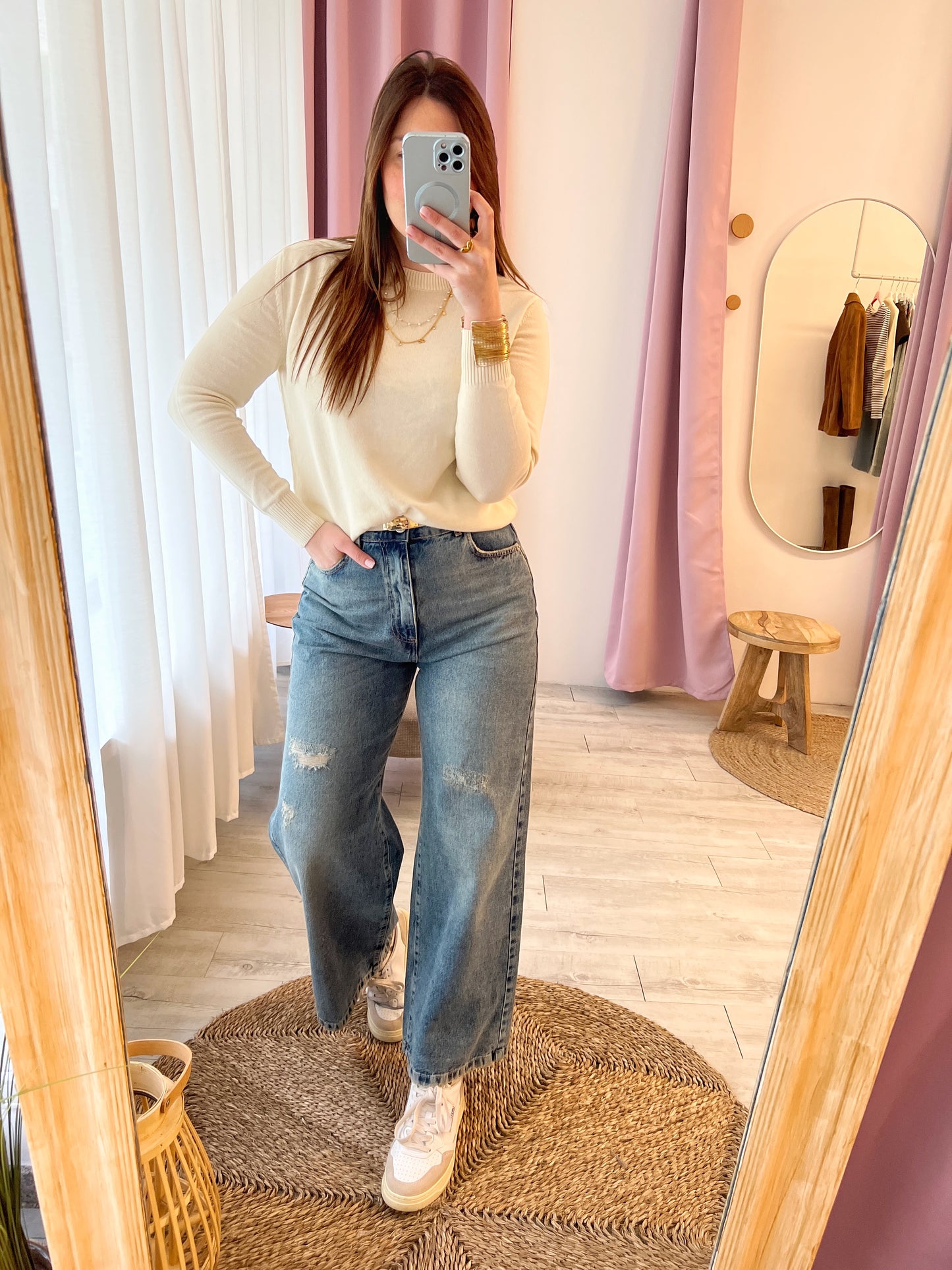 MAGLIONE ALMA