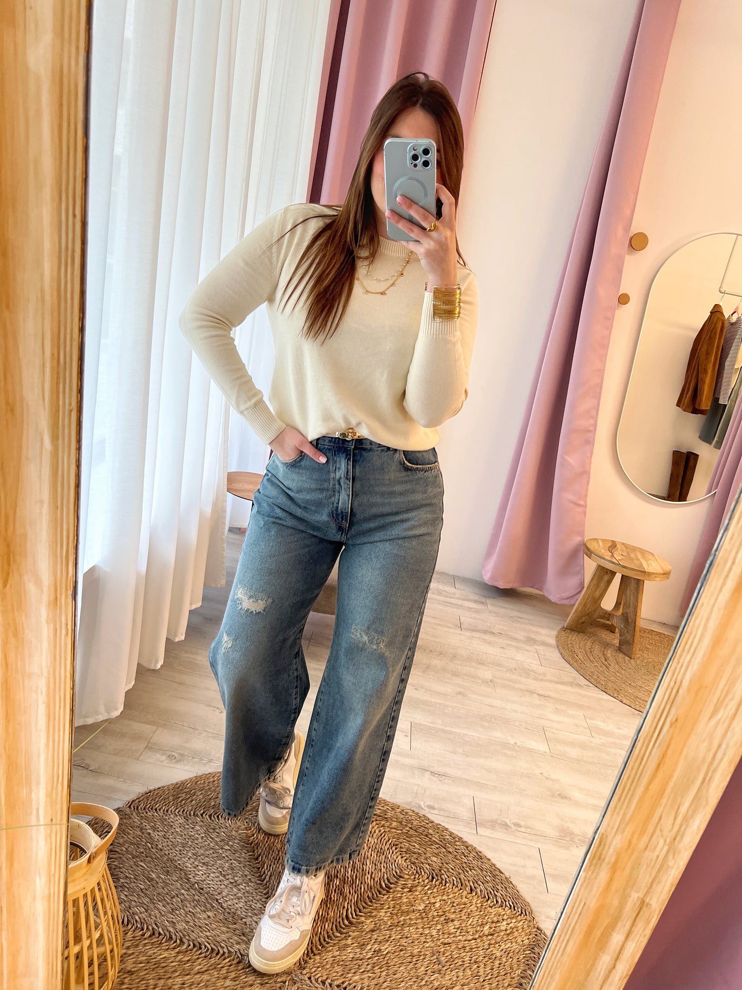 MAGLIONE ALMA