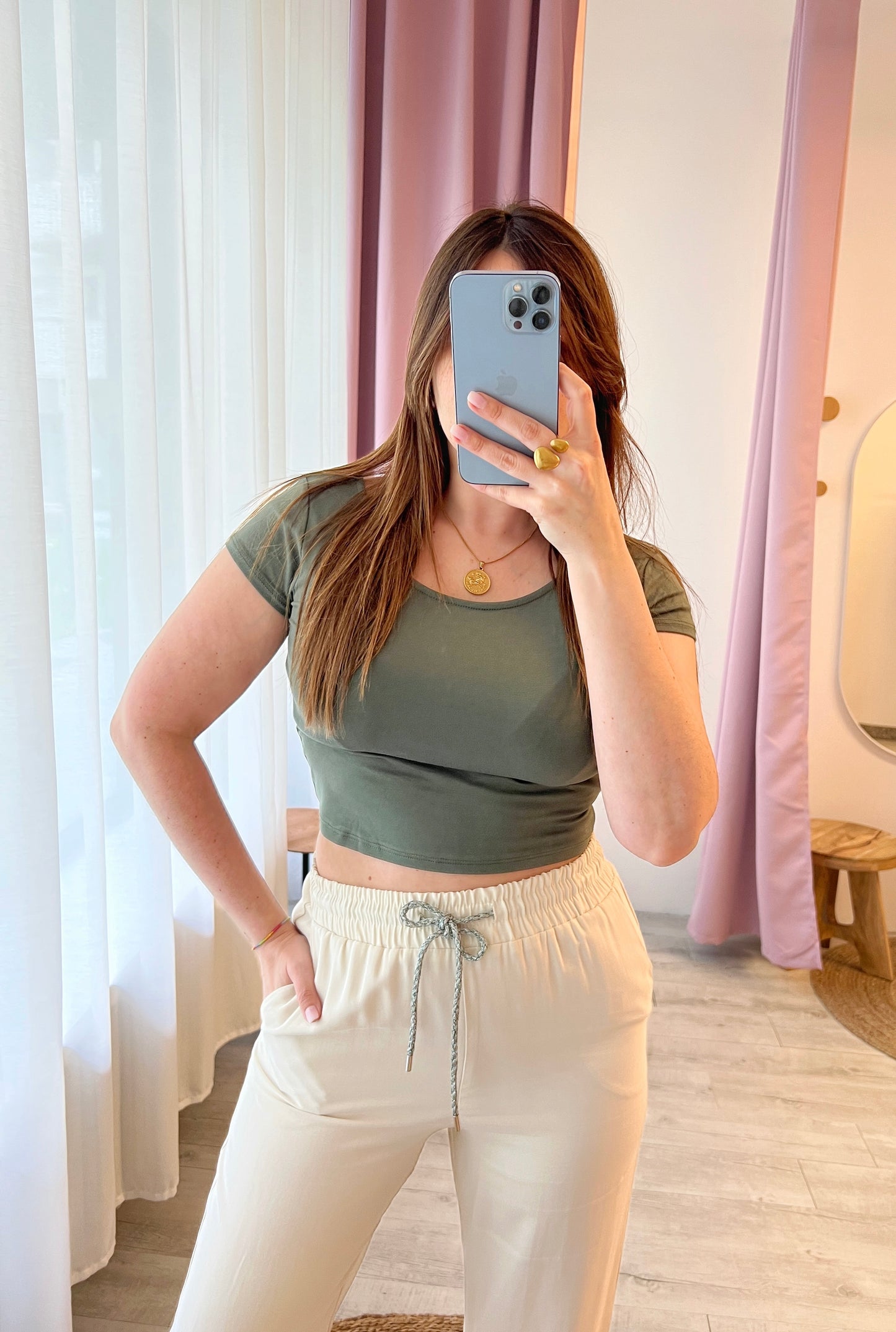 T-SHIRT CROP
